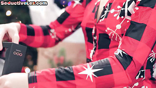 Seducing lesbian stunner gobbling and frigging at christmas (Victoria Tiffani)