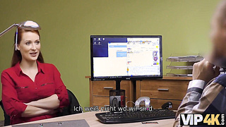 Vip4k. Isabella Dà Sur La Sua Honeypot Rasata Per Scopare Per Ottenere