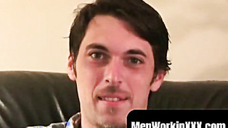 MenWorkinXXX.com - Tattooed middle older amateur man bursts jism on a plate after jacking