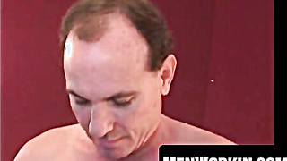 Balding bum chum works yam-sized weenie till jizz spews rigid
