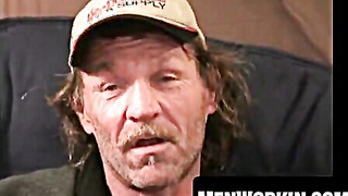 Mature amateur wanks off while frigging his booty