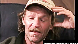 Mature amateur wanks off while frigging his booty