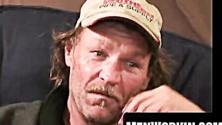 Mature amateur wanks off while frigging his booty