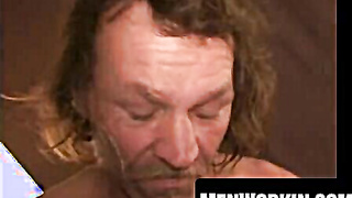 Mature amateur wanks off while frigging his booty