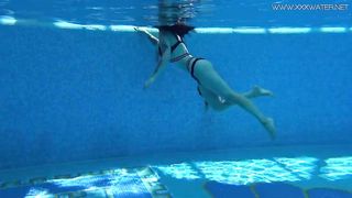 Good-Sized funbags Sheril heads underwater nude