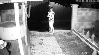 Ipcam caught dad boink stepdaughters acquaintance while rest is away!