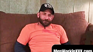 MenWorkinXXX.com - Macho tatted and bulky amateur jerks and spews powerfully
