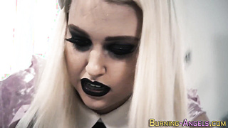 Emo teenage gets moist slit fondled