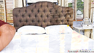 Bailey Brooke And Layla London Have A Red-hot Three-way With The Pizza Boy