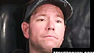 Elder dude masturbates until his ballsack are prepared to suck