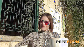 COUGAR LitelMami demonstrates us her HEFTY BUMPERS and likes a FIRM NAILING for her first-ever episode!