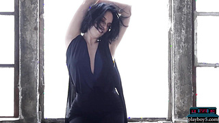 Bootylicious German COUGAR Marisa Ehret solo erotic striptease flick