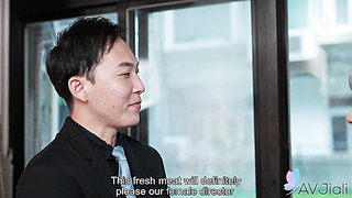 Authoritative Chief Girl, Wang Yixin, Takes Advantage Of Masculine Office Employee