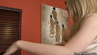 Kagney Linn Karter Pounding In The Bed With Her Fat Caboose