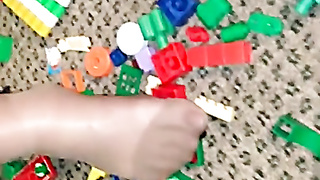 Killer nylon soles ambling on legos