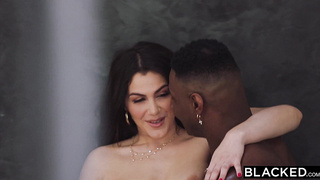 BLACKED Spouse Doesn't Know She's Getting DOUBLE PENETRATION'd On Vaca - Valentina Nappi