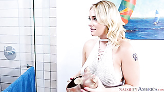 Hadley Viscara Boning In The Douche With Her Tats