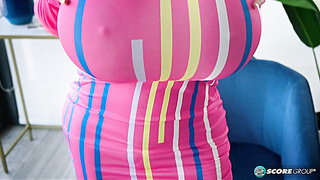 Mariza Rabbit: Cupcakes & Culo Supah-bosom