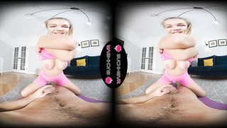 Amanda Clarke Is Irresistible When She Works Out