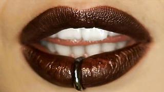 Latina Yurizan Beltran Drilling In The Sofa With Her Tats