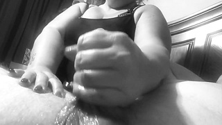 Cougar plays with man sausage during delicious hand job