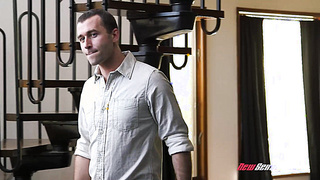 Chloe Sends An Urgent Text To Thick Stepbro - James Deen