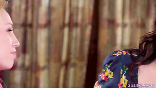 New Lesbo Gfs April O'Neil And Lyra Law - April ONeil