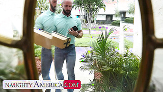 Huge-boobed Towheaded Mandy Rhea Takes Delivery Boys Package When Hers Heads Missing