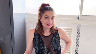 Charlotte, 32, Is Guided By Lyia - Charlotte French