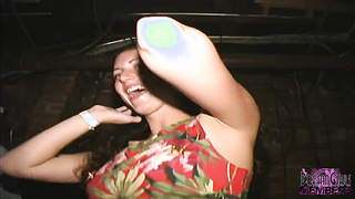 Cock-squeezing Killer Bar Up The Miniskirt Vid