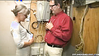 Leilani Love Handjobbing - Leilani Lei