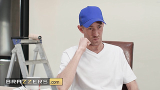 BRAZZERS - Louise Lee Prizes The Housepainters She Hired With A Paint Her Face With Jizz - Betsy Blue