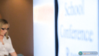 XXXtra Help - Dame Face