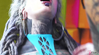 Illuz Has A Strap on dildo To Use On Anuskatzz