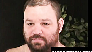 Muscular wolf jacks furry pecker before eruption