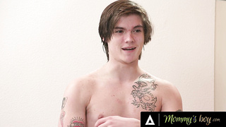 MUMMY'S FELLOW - Weirdo Sonny Wants To Open His Uber-sexy COUGAR Crystal Rush's Backside With His Meaty Shaft