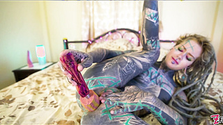 Tat Doll Jerking, Finger-tickling Her Vag And Donk