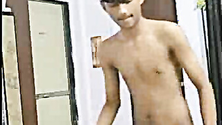 Indian Wifey Demonstrates her Cupcakes and Fuckbox and Nailing