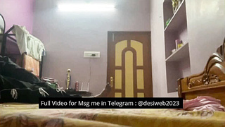 Desi Indian mummy and stepson affair catch in camara 2