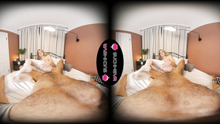 Trophy Wifey Amanda Clarke Showcases Off Her Extraordinaire Fuck-fest Abilities