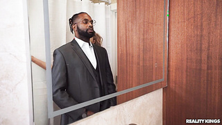 Suite Intercourse With Motel Maid - Isis Love, Lily Lou