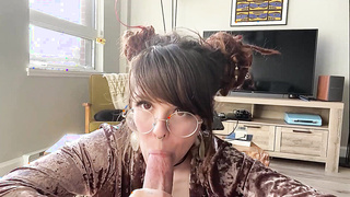 Chill Sunday Sofa Deep throating and Fuckin' - Olivia