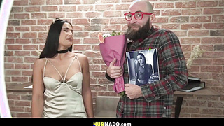Celeb Hook-up Chick - Nuria Millan, Jonny Oblong - Lina Paige