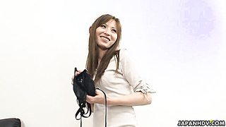 Camera guy Shiho Goto Gets Inserted On Set