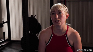 Sporty COUGAR Loves Girly-girl Romp With Ecstatic Platinum-blonde - Serene Siren