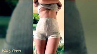 Wife makes an impression in her stellar cock-squeezing gym gear