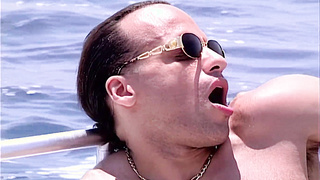 Cat Chicks (Thieves Of Bang-out) - Valentino vs Kiki Dee (HD Remastered)