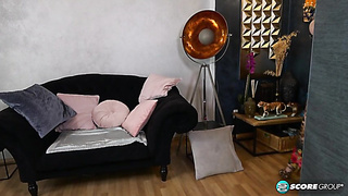 Sandra Star Collars A Fellow - Lou Lou