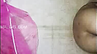 Super-cute Indian Mal Flashes her Knockers and Smashing