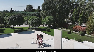 Mia Split And Alexa Flexy Acrobatic Assfucking Threeway - Calibri